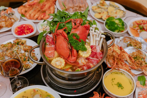 Nhà Hàng Bay buffet Hà Nội