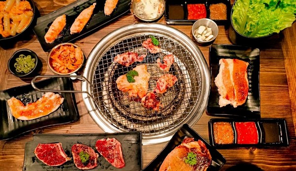 Black Stone BBQ – Nướng đá Hàn Quốc