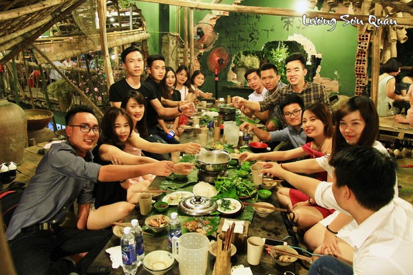 Lương Sơn Quán – quán bia view đẹp Hà Nội