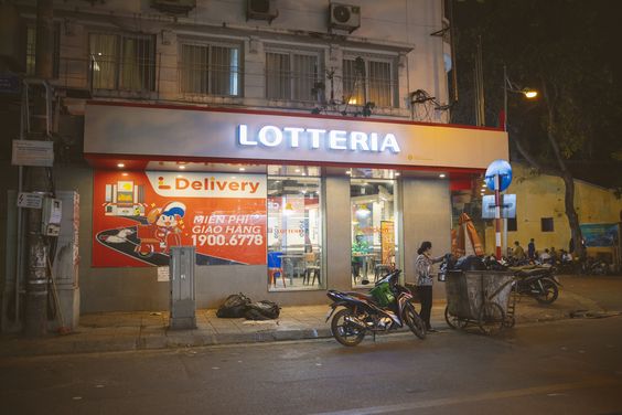 Hình ảnh Lotteria ban đêm đẹp lung linh 
