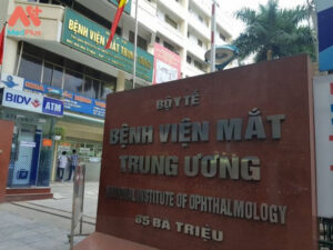Cổng bệnh viện Mắt trung ương Hà Nội