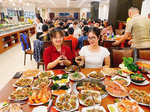 Buffet Poseidon - nhà hàng buffet hải sản Thanh Xuân nổi tiếng gần đây 