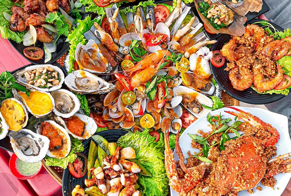 Quán Hải Sản Chinh Phương - địa điểm thưởng thức buffet hải sản chất lượng tại Thanh Xuân