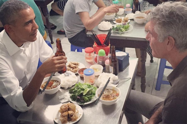 Hành trình khám phá ẩm thực Việt Nam của tổng thống OBAMA