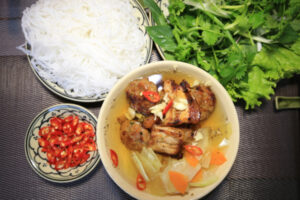 bún chả ngon tại phố vọng