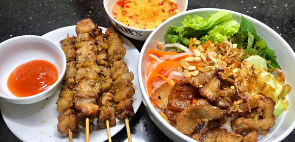 The Faen - top quán bún thịt nướng Hà Nội “ăn là mê”