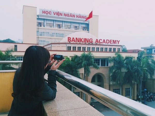 Học viện Ngân hàng ở Hà Nội là một trường đại học uy tín trong lĩnh vực đào tạo các ngành kinh tế