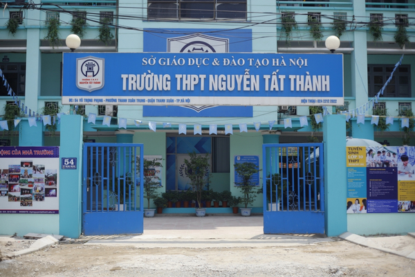 Trường THPT Nguyễn Tất Thành đang từng bước xây dựng thành một tổ chức giáo dục hiện đại, với cơ sở vật chất và trang thiết bị đạt chuẩn cao