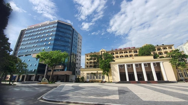 Đại học Thương Mại đã đào tạo hàng chục nghìn cử nhân kinh tế, hàng nghìn thạc sĩ và tiến sĩ kinh tế trong nhiều năm qua