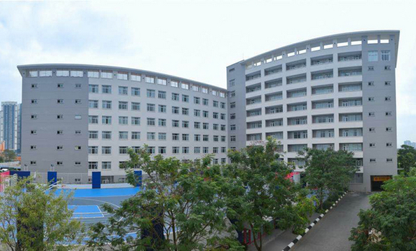 Đại học Thăng Long được biết đến như một ngôi trường đại học hiện đại và đẳng cấp tại Việt Nam