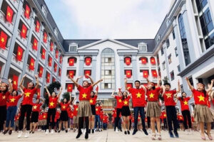 FPT Schools thực hiện quá trình giáo dục bằng các phương pháp và hình thức tích cực và đa dạng