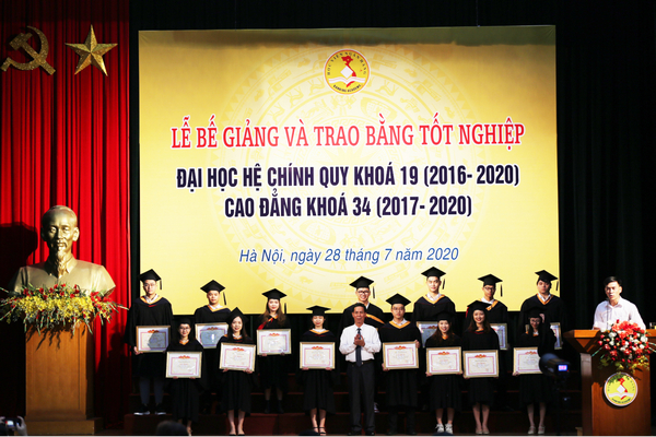 Học viện Ngân hàng là trường đại học hàng đầu tại Hà Nội dành cho những người muốn theo đuổi sự nghiệp trong lĩnh vực kế toán