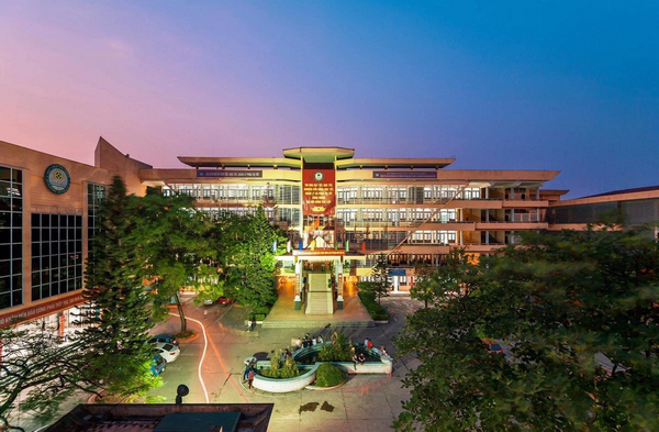 Học viện Tài chính nổi tiếng đào tạo ngành tài chính ngân hàng tại Hà Nội 