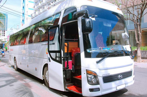 Công ty Minh Đức - đơn vị cho thuê xe 45 chỗ nổi tiếng tại Hà Nội