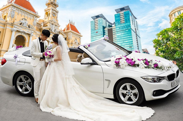 Xe Linh An - công ty cho thuê xe cưới tại Hà Nội giá cực rẻ 