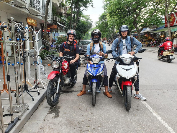 13535 Motorbike Rental Hanoi