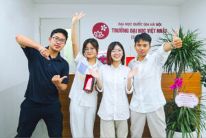 Đại học Việt - Nhật (VNU-VJU) là một biểu tượng của sự hợp tác giữa Việt Nam và Nhật Bản trong lĩnh vực giáo dục