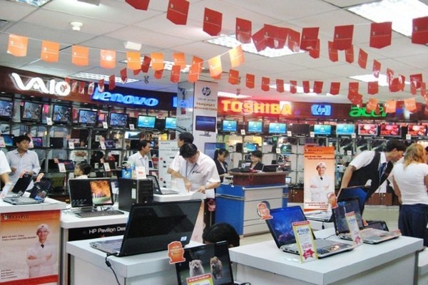 Thế giới điện máy Media Mart nằm trong danh sách các cửa hàng máy tính Hà Nội uy tín
