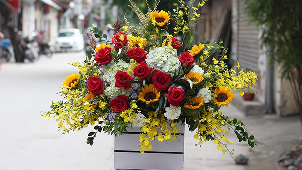 Hoa Yêu Thương sở hữu đa dạng các loại hoa từ trong nước và nhập khẩu, đáp ứng mọi nhu cầu của khách hàng