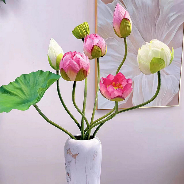 Cửa hàng Hoa Sen Lụa Overa là địa chỉ hàng đầu tại Hà Nội chuyên cung cấp các sản phẩm hoa sen lụa cao cấp Hà Nội