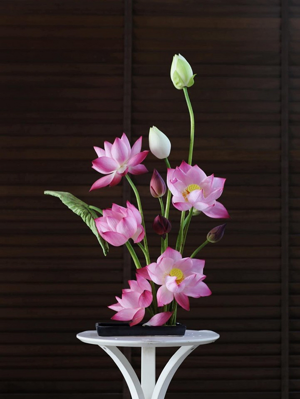 Shop hoa bốn mùa – địa chỉ cung cấp hoa sen lụa cao cấp Hà Nội uy tín 