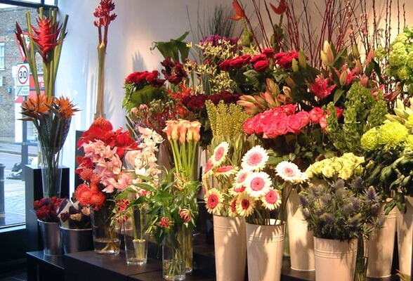Tại Andy luôn đặt mục tiêu cao nhất là mang đến những bó hoa tươi đẹp, quyến rũ nhất cho từng khách hàng