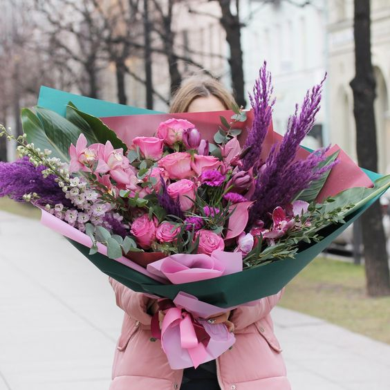 Hoa tươi 360 mang đến cho quý khách hàng những bó hoa tươi đẹp, thiết kế độc đáo với giá cả phải chăng