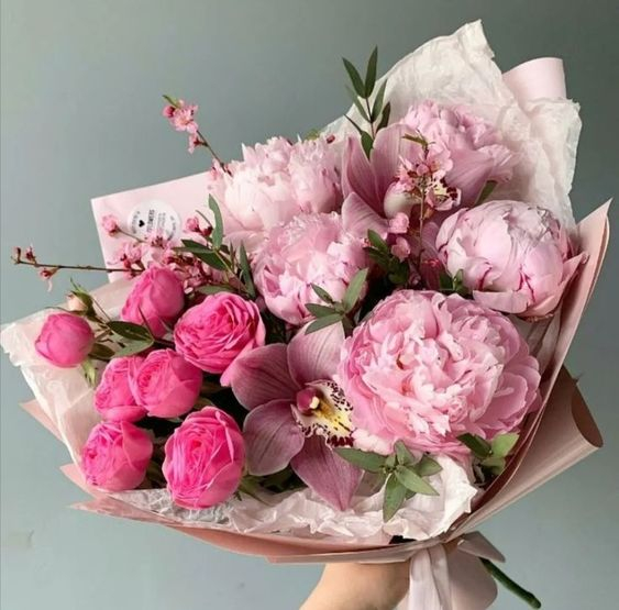 Lannia - Thanh Flowers - top shop hoa tươi ở Trung Kính Hà Nội nhất định bạn phải biết 
