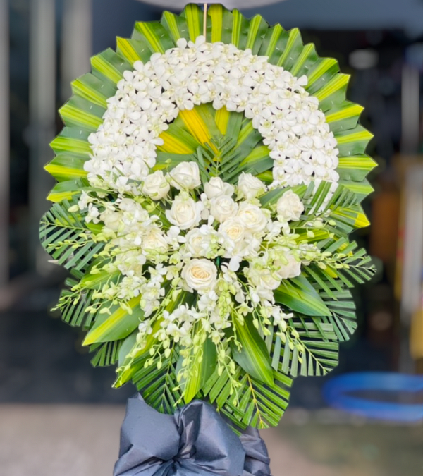 Cửa hàng hoa Huyền Vân là lựa chọn lý tưởng cho những ai đang tìm kiếm địa chỉ đặt vòng hoa tang lễ Hà Nội