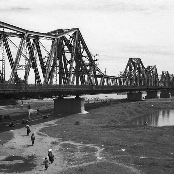 Hình ảnh Cầu Long Biên những năm kháng chiến