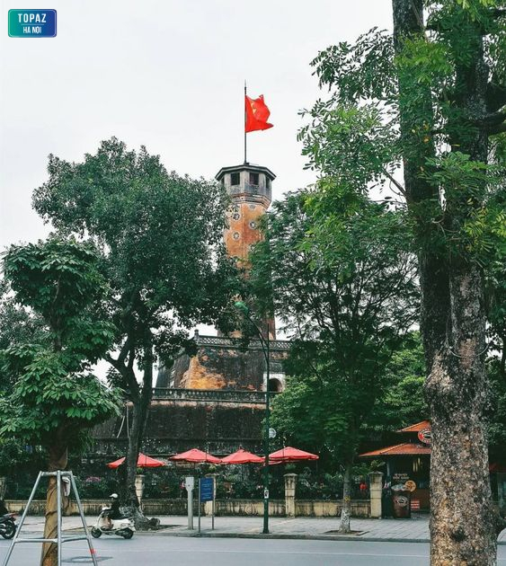 Hình ảnh Kỳ đài Hà Nội vào những ngày cuối thu 