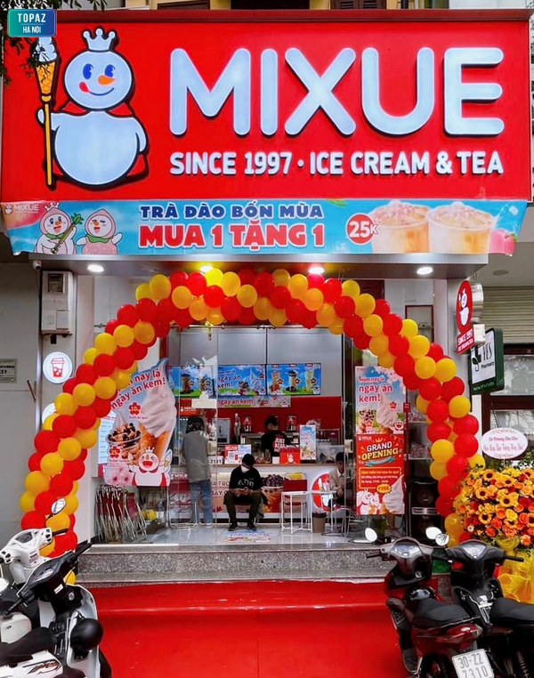 MIXUE hoạt động dưới hình thức nhượng quyền Mixue và sở hữu chuỗi hệ thống phủ sóng trên khắp tuyến đường Hà Nội