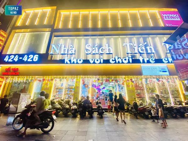 Review chi tiết nhà sách Tiến Thọ – tổ hợp mua sắm giải trí nổi tiếng tại Hà Nội 