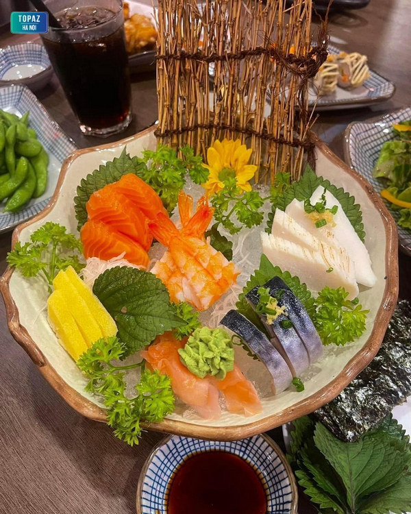 Sashimi tại Shogun Hà Nội được đánh giá cao về độ tươi ngon 