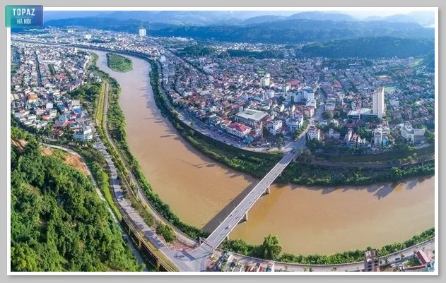 Hình ảnh sông Hồng nhìn từ xa 