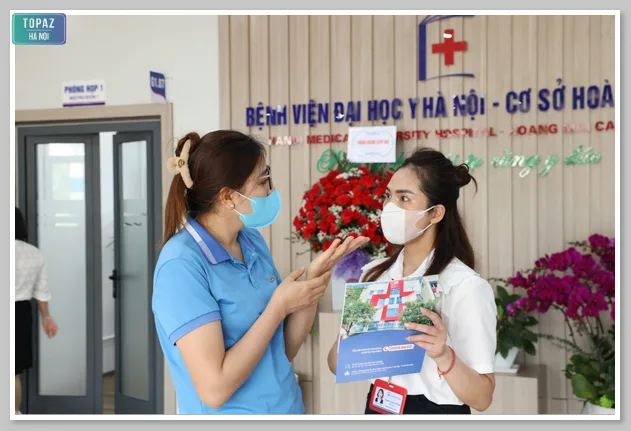 Bệnh viện Đại học Y Hà Nội là một trung tâm y tế uy tín với 36 phòng khám chuyên khoa đa dạng