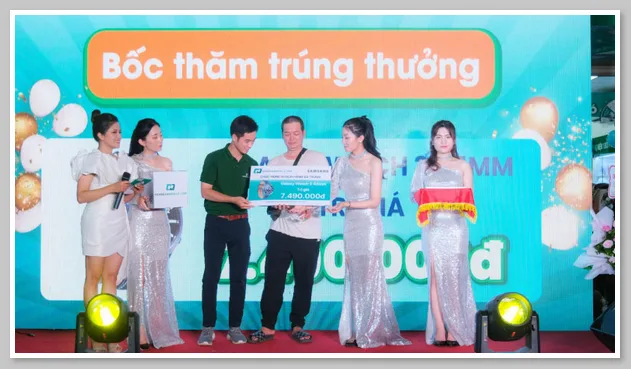 Khai trương cửa hàng Hoàng Hà Mobile tại 89 Tam Trinh, Hà Nội