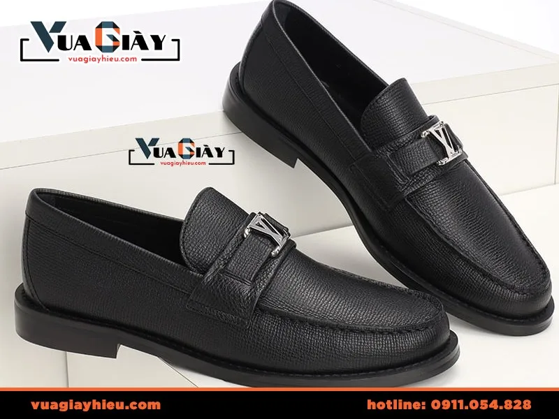 Mẫu Giày Loafer Louis Vuitton Major Full Đen Da Nhăn