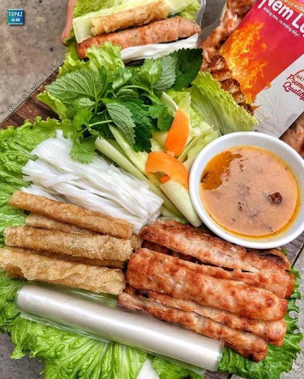 Bún chả que tre