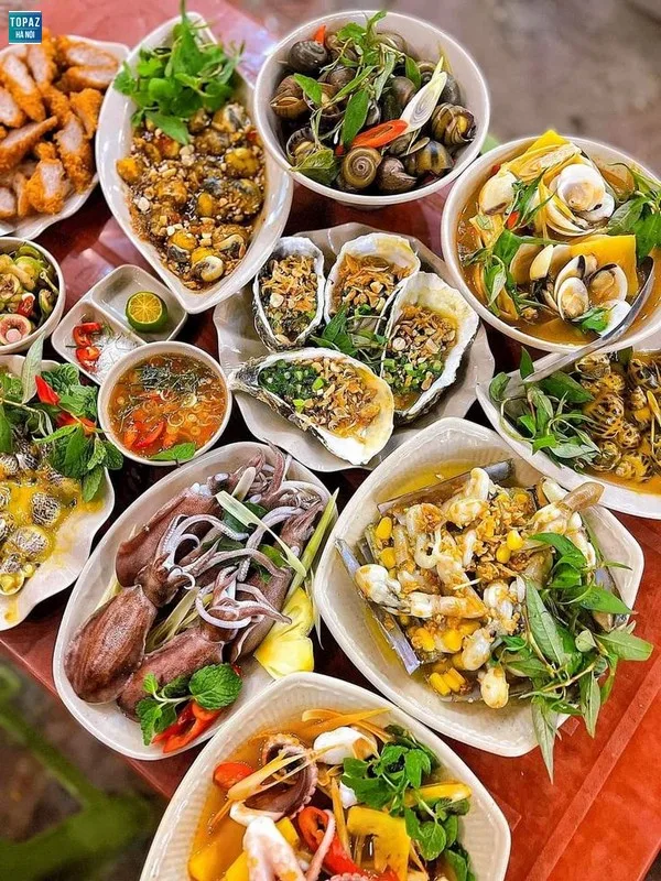 Top nhà hàng , quán ăn nổi tiếng trên và xung quanh đường Nguyễn Văn Huyên