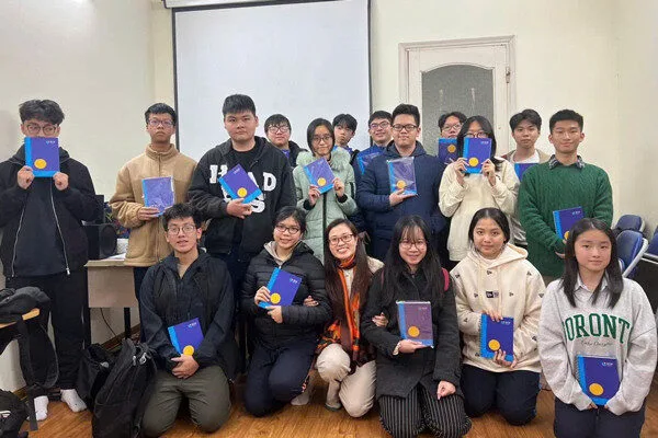 Trung tâm Ngoại ngữ ECE
