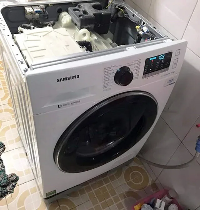 kiem-tra-va-ve-sinh-may-giat-samsung