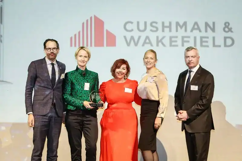 cong-ty-moi-gioi-ha-noi-cushman-wakefield-vietnam
