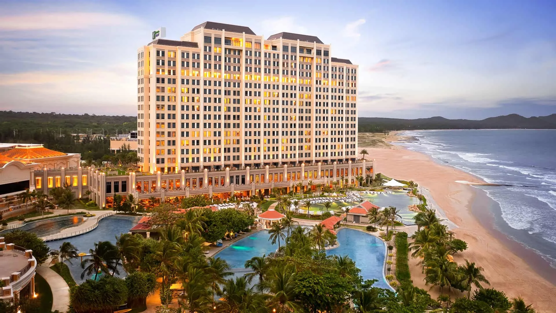 Holiday Inn Hồ Tràm